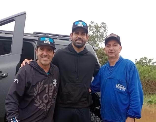 1715076493219038658.jpg 九游娱乐互动中心-真英雄!“盛世美颜”出马搭救上百巴西灾民