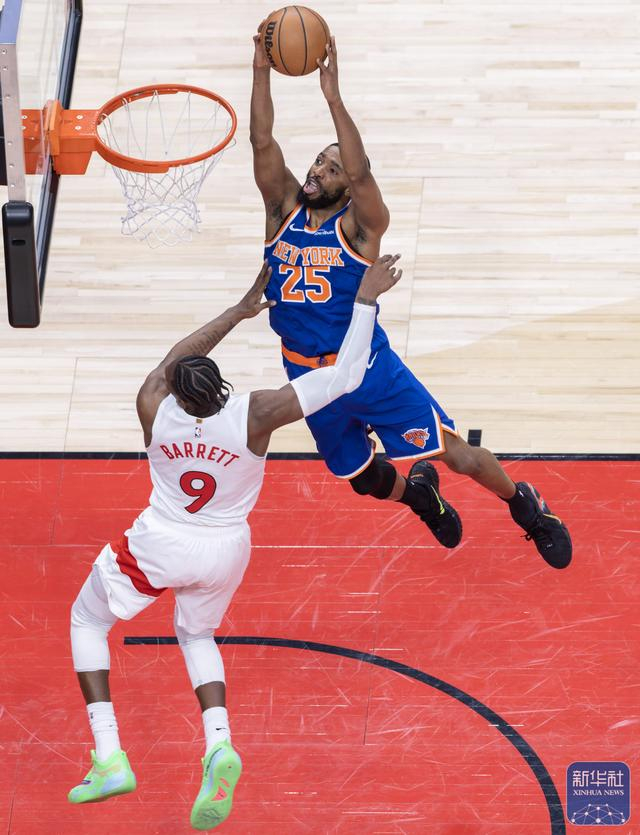 九游娱乐APP入口-篮球 | NBA常规赛：猛龙不敌尼克斯|英格拉姆|篮板球|罗宾逊|布兰登-英格拉姆|迈尔斯·布里奇斯_新浪体育_新浪新闻